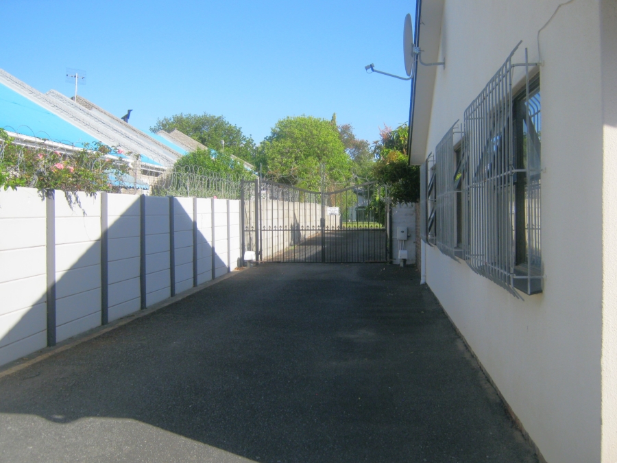 To Let 3 Bedroom Property for Rent in Bridge Water Western Cape